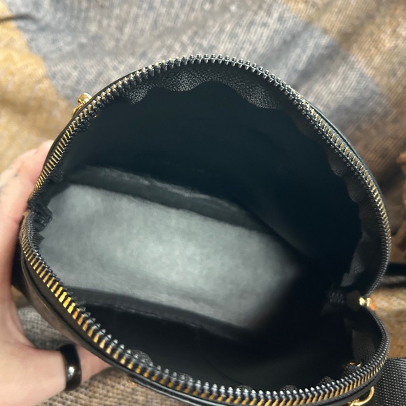 MCM Two-Tone Cosmetic/Crossbody Bag - Picture 4 of 4